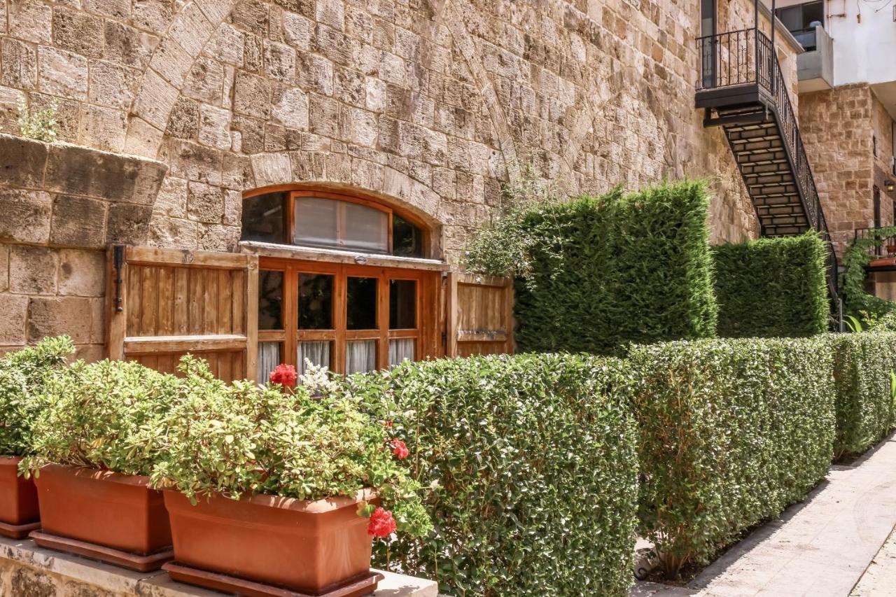 Old Town Guesthouses Batroûn Exterior foto
